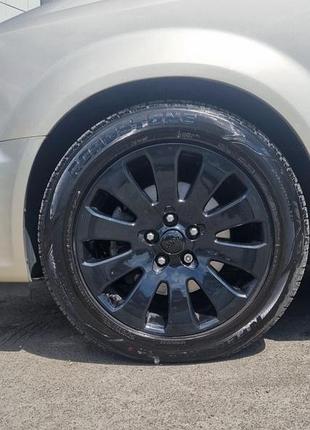 Комплект легкосплавных дисков r19
black (5/127) и шины roadston/nexen n'fera ru5 245/55 r19