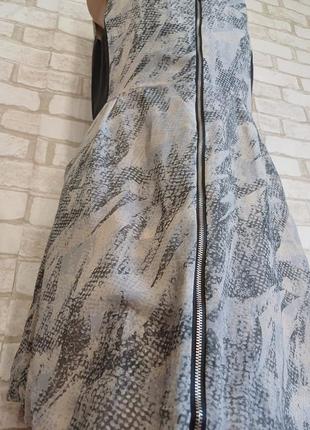 Фирменное vero moda легкое летнее платье миди в сером цвете, размер м-л6 фото