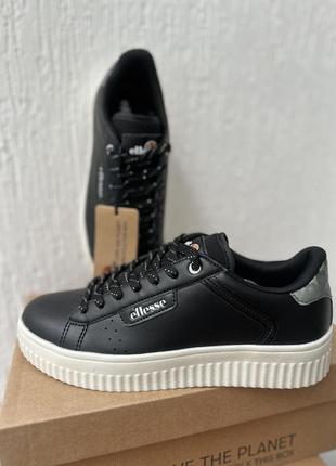 Кроссовки ellesse итальянский бренд маломерят