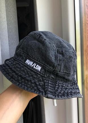 River island панама
