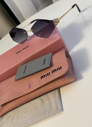Сонцезахисні окуляри miu miu ромб