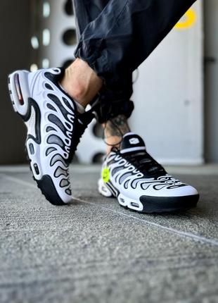 Мужские кроссовки nike air max plus drift white/black