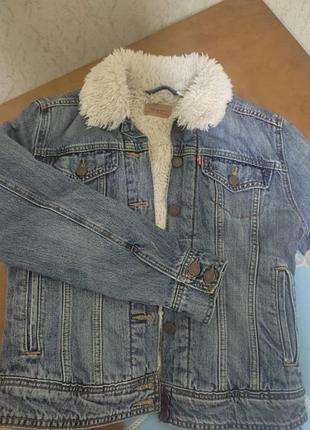 Джинсова куртка levis оригінал, розмір xs, s