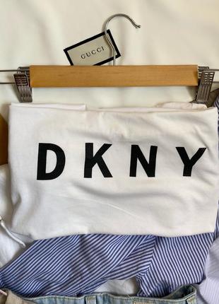 Оригинальная хлопковая футболка dkny