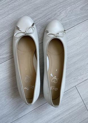 Кожаные белые балетки туфли ara sardinia9 фото
