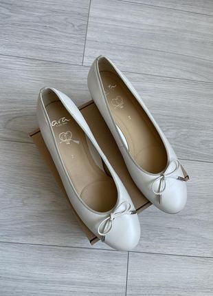 Кожаные белые балетки туфли ara sardinia