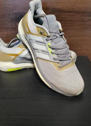 Кроссовки adidas supernova