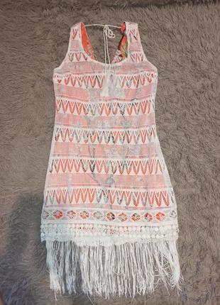 Красивое платье с бахрамой 3