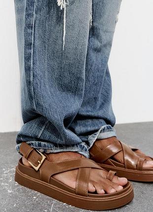 В наявності! сандалі zara