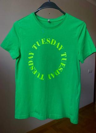 Коттоновая футболка зеленая