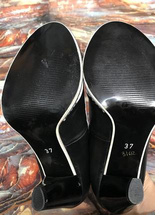 Туфлі чорні класичні7 фото