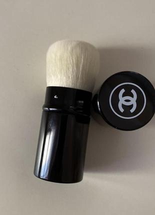 Пензлик motif chanel