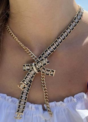 Брендовая подвеска шанс с россыпью циркония и бантиком, позолота 18к