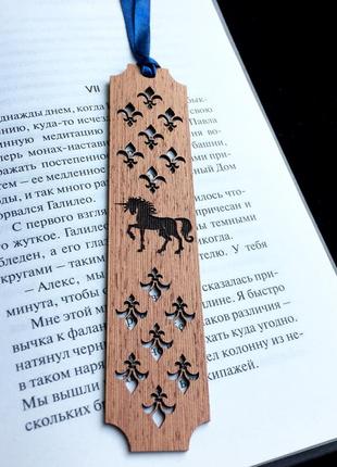 Деревянная закладка для книг "Гальдика"(орел, пегас, лев, единорог, дракон, аиста)7 фото