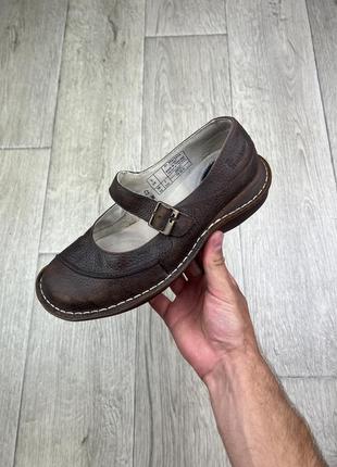 Босоніжки туфлі dr martens