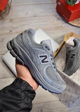 Мужские демисезонные спортивные замшевые кроссовки new balance 2002r