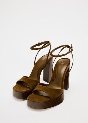 Босоніжки  zara. 40