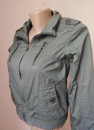 Куртка 42/44 розмір.