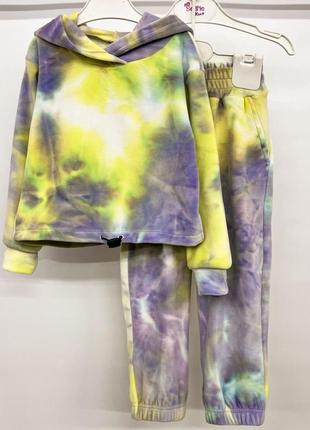 Велюровий костюмчик для дівчинки, ціна залежить від розміру