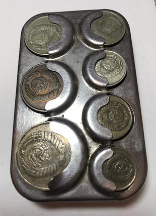 Карманная монетница