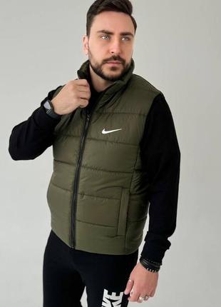 Мужская жилетка безрукавка хаки демисезонная nike