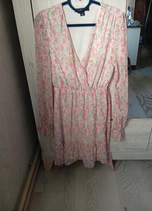 Платье с принтом цветочек, розовое платье