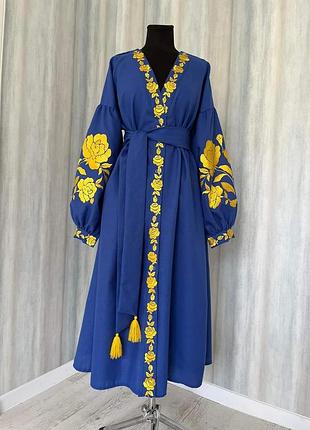 Плаття жіноче вишите