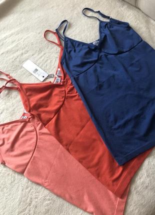Бесшовные майки на бретельках