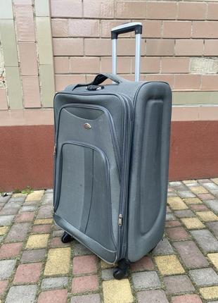 Валіза розміру л