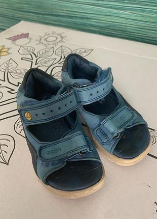 Дитячі сандалі geox