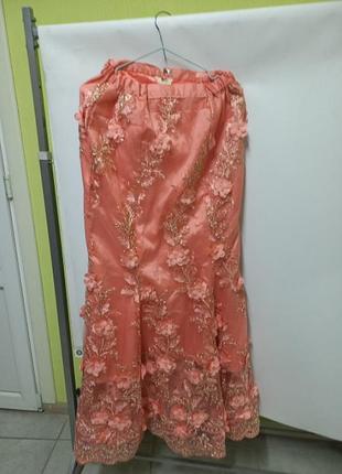 Довга нарядна спідниця