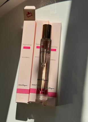Salvatore ferragamo  signorina in fiore миниатюра 8мл шариковый аппликатор