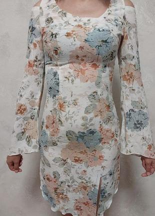 Платье в цветочный принт