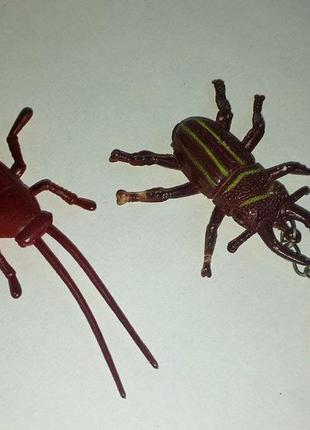 Игрушки в наборе насекомых4 фото