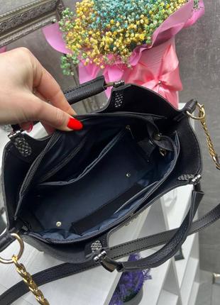 Жіноча стильна та якісна сумка зі штучної шкіри чорна з червоним9 фото
