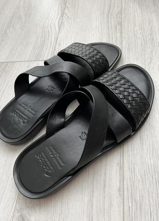 Чоловічі шкіряні сандалі