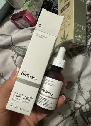 Кислотний кровавий пілінг the ordinary