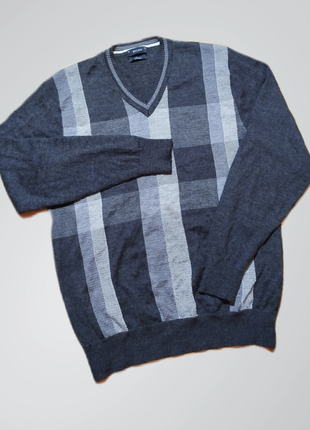 Вовняний чоловічий светр belika m
стан ідеальний 
50% wool,  50% polyacril