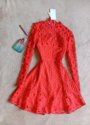 Невероятное качественное стильное кружевное красное платье на подкладке michael keegan