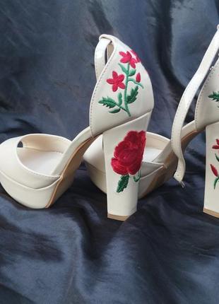 Босоніжки2 фото