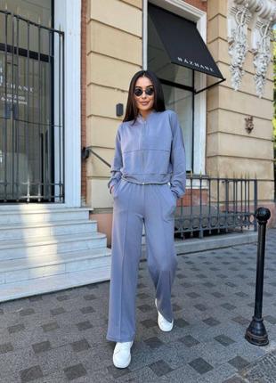 Невероятно стильный 
костюм в стиле zara: брюки и бомбер на змейке, с нашивкой на спине