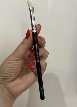 Кисть zoeva 227 luxe soft definer - для розтушовування тіней