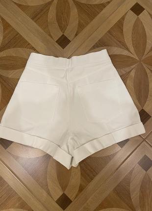 Белые джинсовые шорты zara2 фото