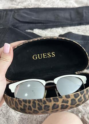 Окуляри guess