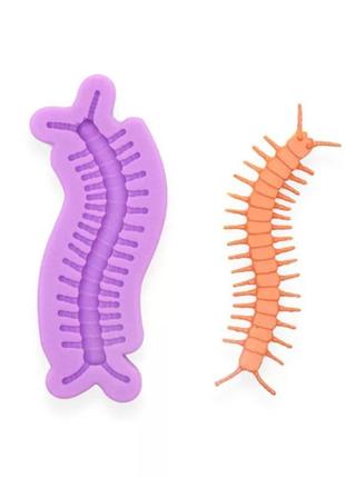 Молд силіконовий гусениця 102 на 43 мм