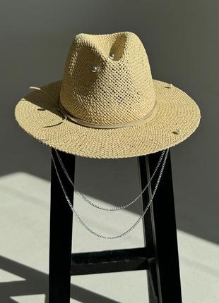 Капелюх федора жіночий d.hats з рафія з подвійним ланцюгом серебро світло бежевий6 фото