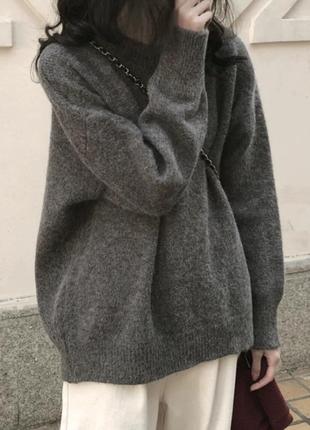 Темно-серый свитер zara