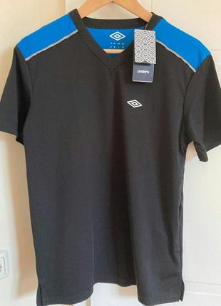 Нова чоловіча спортивна бігова футболка umbro. m running shirt men 
світловідбивні вставки
розмір: l