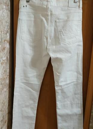Белые базовые брюки джинсы прямые6 фото
