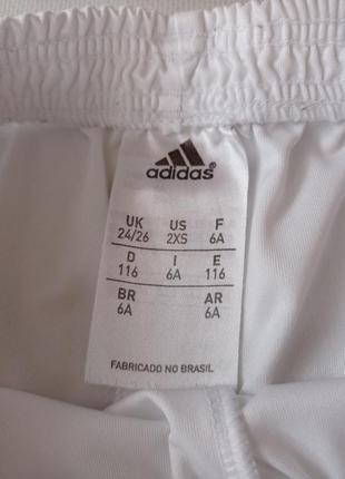 Adidas. тонкие спортивные шорты 116 размер.3 фото